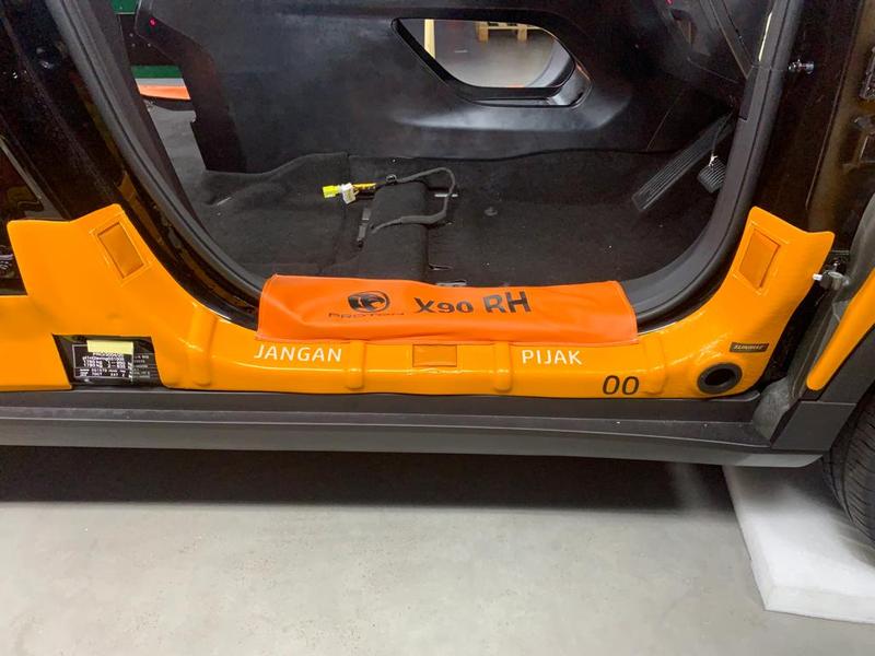 Body Protectors Body Protector Body Cover Fender Bumper Quarter Panel Side Sill 汽车总装 汽车面漆防护罩 汽车面漆保护罩 汽车面漆防护板 汽车面漆保护板 汽车车身防护衣 汽车车衣 汽车车身护具重庆日宝 W0008.jpeg
